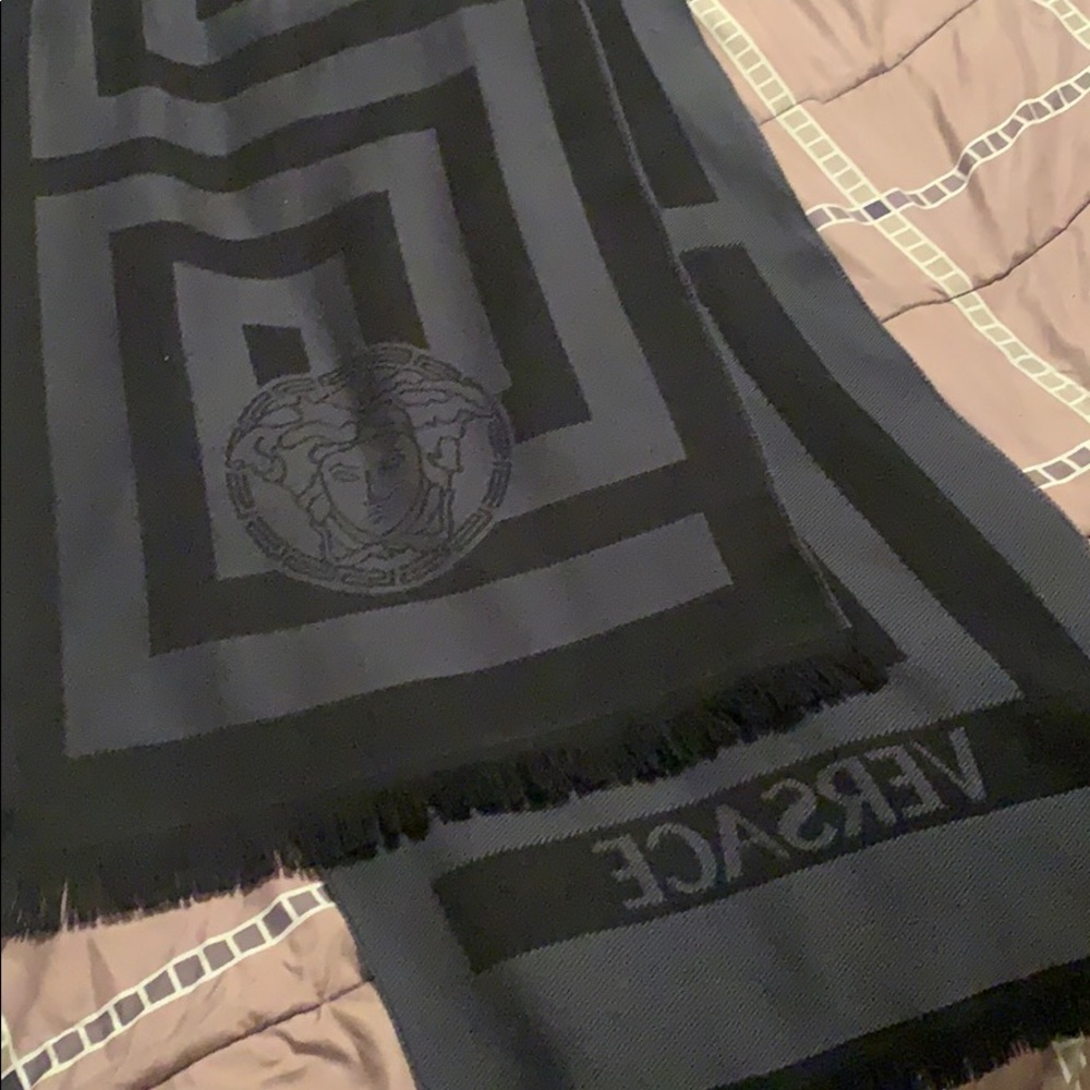 Men’s Versace long Scarf